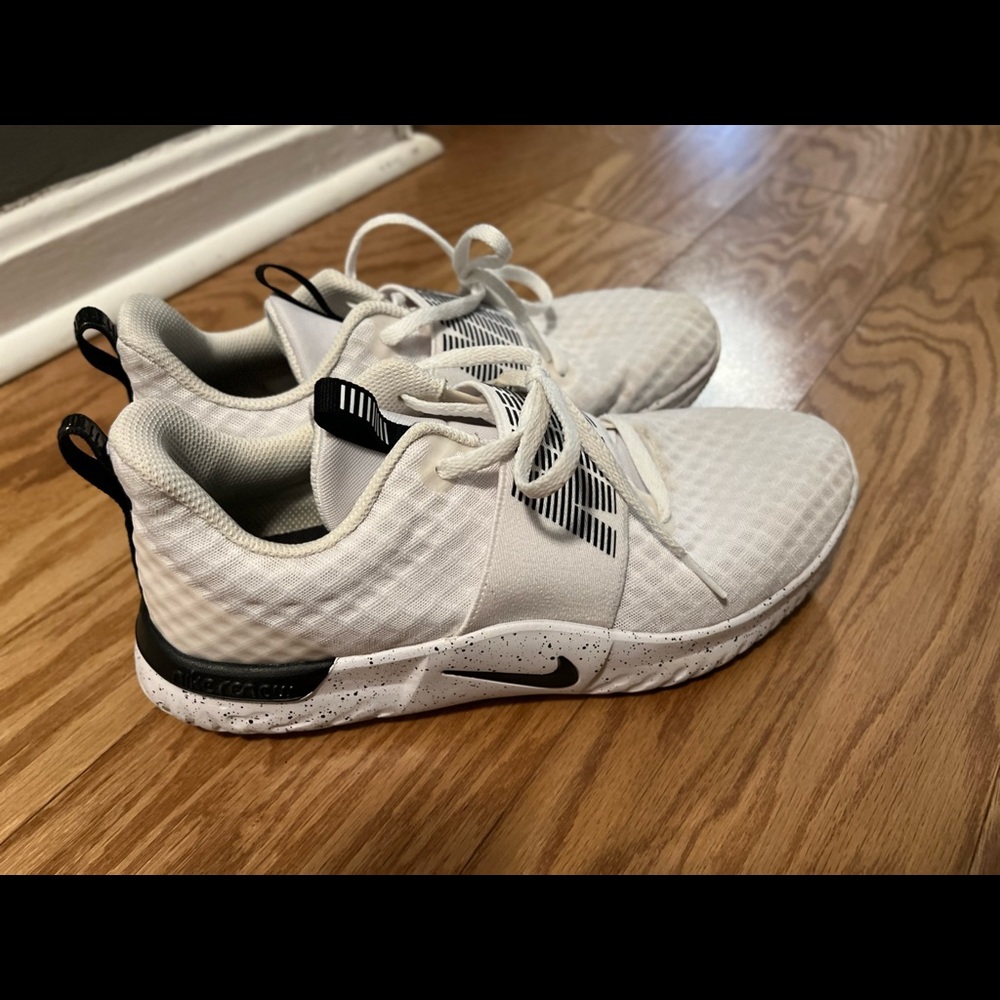 Nike gym shoes